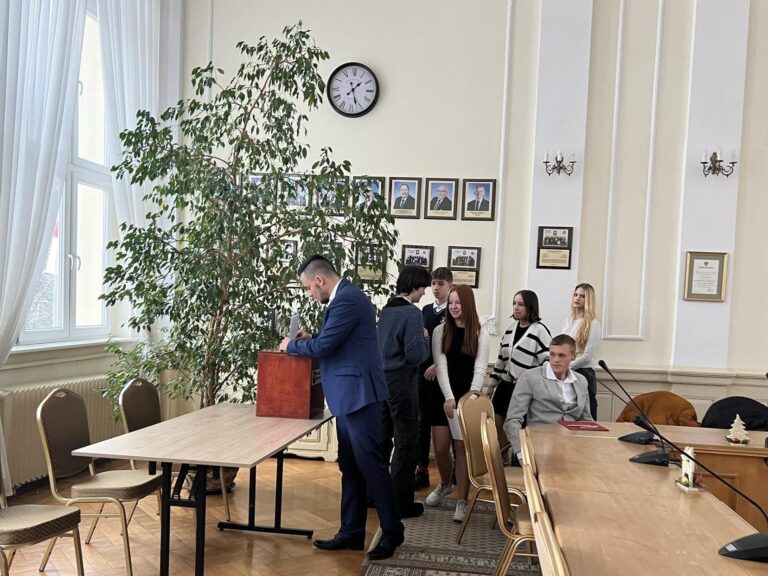 Przez pryzmat młodości: co zmieniła Młodzieżowa Rada Miasta w Ostródzie?