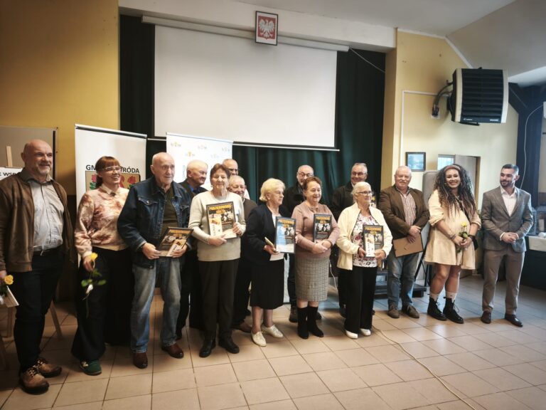 ŚWIAT PGR NA WARMII I MAZURACH. Spotkanie ze wspomnieniami w Ostrowinie [FOTOGALERIA]